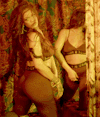 celebpics:Rihanna 