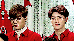 sirkimkai:    I like you.  I love you. In the future, let’s give each other strength