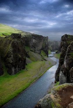 bluepueblo:  Fjaðrárgljúfur Canyon, Iceland