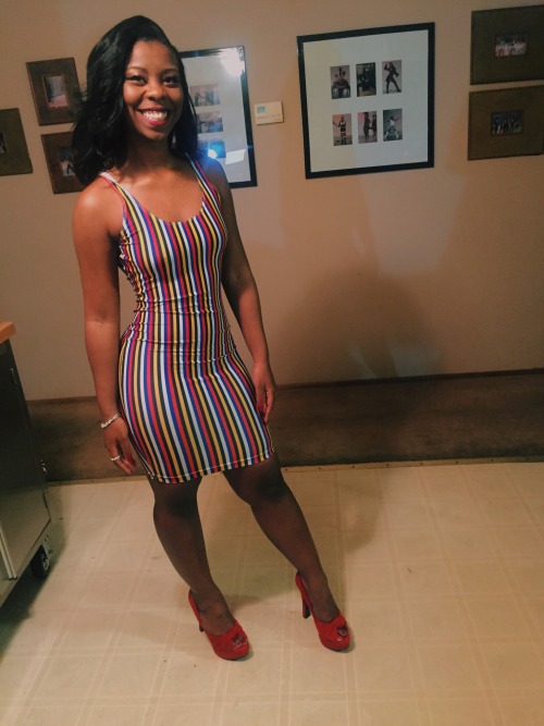 shmoplivintae:  I got a thing for stripes ❤️  Looking good