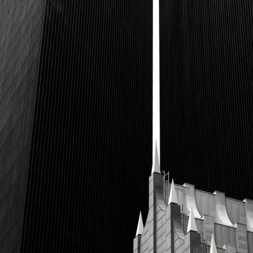 sheltiechicago:
“
TITLE
700 Louisiana
A study of the 700 Louisiana building in Houston, Texas, USA.
Photographer: Mabry Campbell
Neutral Density Photography Awards 2019
”