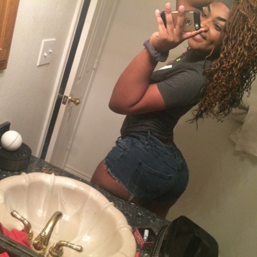 allthingsbootiful:  AssPhatChyna 