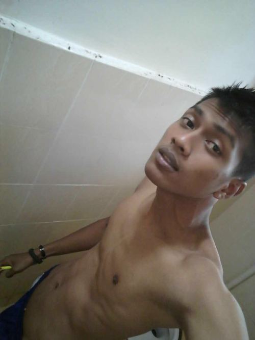 henson71: konek-sado: todaknemo: isteriorang: Pic submission. Army (1) askar lg nice Fitri