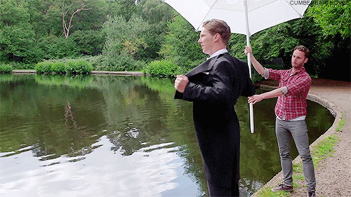 cumberbatchlives:Benedict Cumberbatch shoot for Vanity Fair (x)