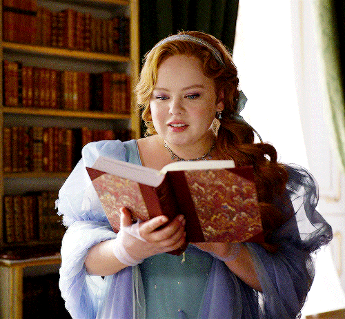 NICOLA COUGHLANasPENELOPE FEATHERINGTONBRIDGERTON| OLD FRIENDS (3.04)