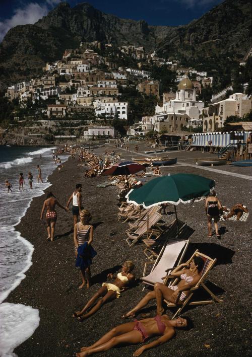 vintageeveryday: Timeless sunbathers in Positano, Italy, 1959.