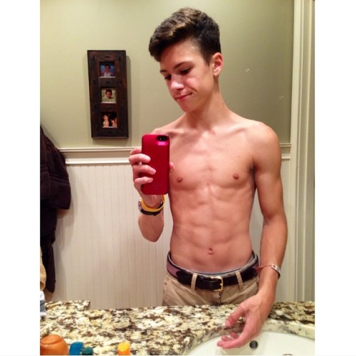 selfie-guys:  Alright goodnight, like my last picture if you havnt please. I’m going to schleep view here: http://ift.tt/1AM6ODL [ posted by jacksonyyoung on August 03, 2014 at 12:51AM ]