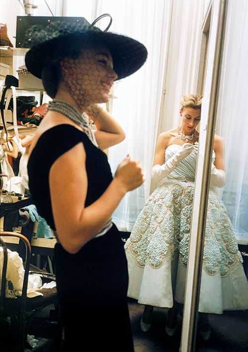 vaninavaninni:Some of my favourite backstage images from 1954 Pierre Balmain Haute Couture fashion s