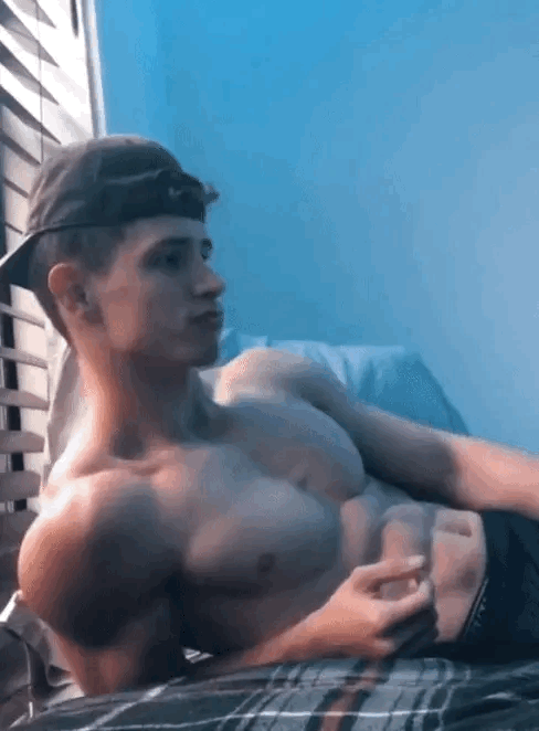 papermoon357:Turn the cap around, love the feeling, evolve into bro toxic frat star