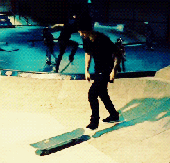 imsodonewithjustinbieber:  justinbieber: Always get up when u get knocked down 