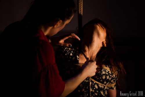 botaniquedelamort:Kinbaku scene with @franckievega, Lundi de l’image @placedescordes, shot by @amaur