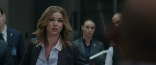 Emily VanCamp in Captain America: the Winter Soldier (2014).