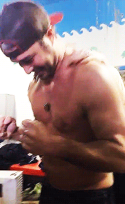 hotfamous-men:  Taylor Kinney