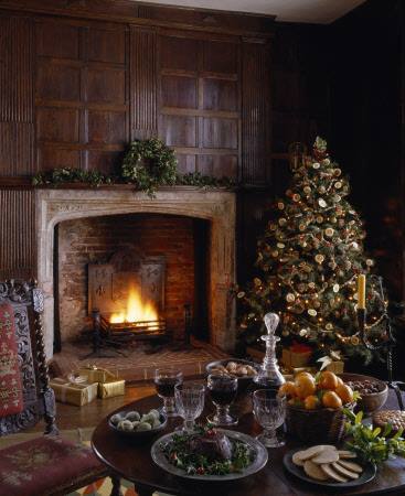 thegryphonsnest:A Rich & Festive Christmas At Sutton House 