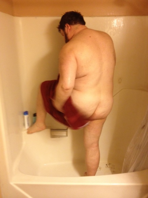 chubbycub78:  My beautiful chub daddy drying off