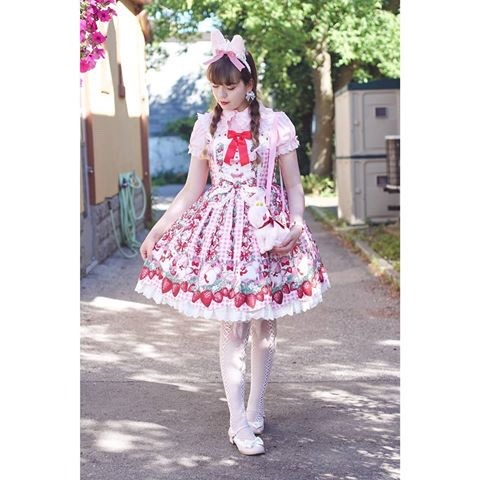 アンプリ♡Ribbon Berry Bunnyジャンパースカート＋カチュset