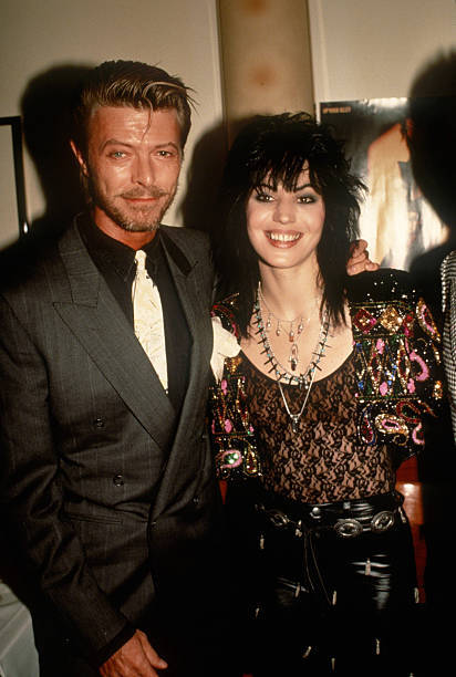 heygingergirl:music5starsupreme:@angel-star-moon  #David Bowie #Joan Jett, circa