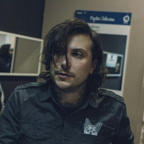 Pictures Of Frank That Make Me Forget He Sold A Singular Glove
