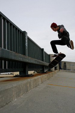 the-state-of-skate:  Skate | Street | Girls | Graffiti