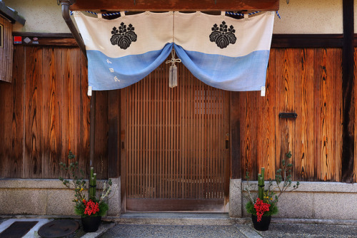 Tradition by Teruhide Tomori on Flickr.