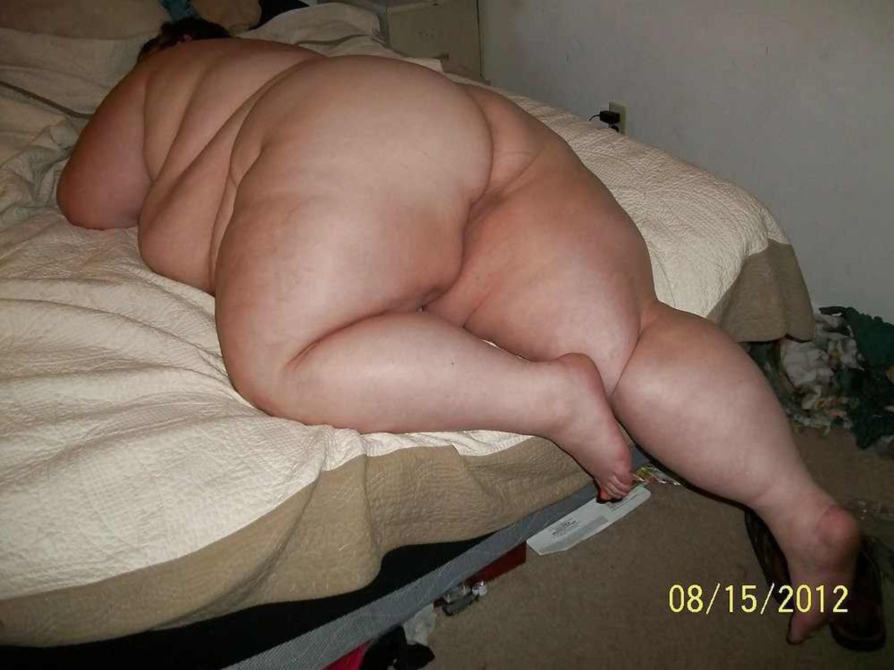 BBWs, Mature Women, TS, and Bare Feet