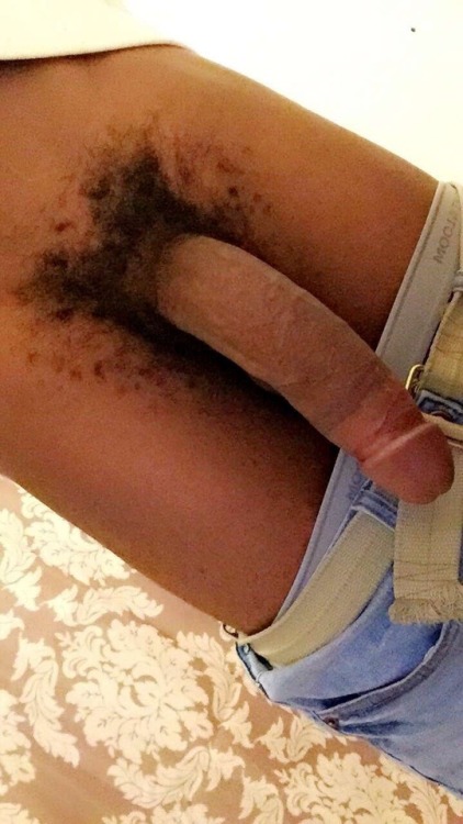 prettyboii-zy:  Fat Ass Dick in Carmichael 💦🍆😈🌴🇧🇸Follow for more 👉🏽 http://freakyguy436.tumblr.com/