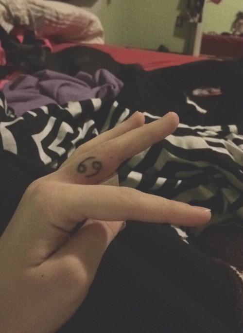 XXX mourning-afterx:  My newest stick n poke♋️ photo