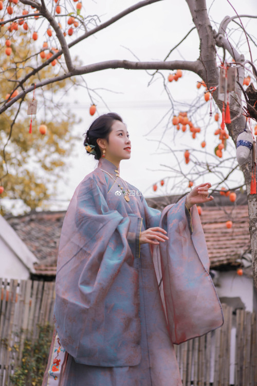 chinese hanfu by 四杠