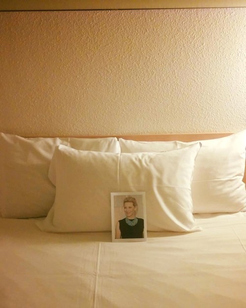 leksa-klark:  i wasn’t expecting them to actually print out a picture omfg? ?? ?  ? 