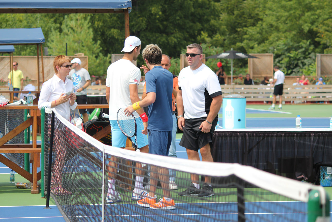 direct-news:  Niall playing tennis with Novak Djokovic. 02/8/14 