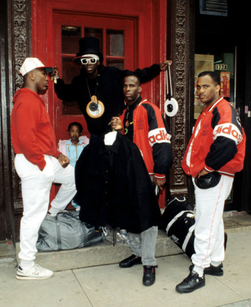 Ernie Paniccioli, Chroniclerr of Hip-Hop; Public Enemy’s Private Photographer (via @nytimesphoto) ‘Who needs paparazzi when you have Ernie Paniccioli? An imposing chronicler of the hip-hop scene from LL Cool J and Biggie Smalls to Queen Latifah