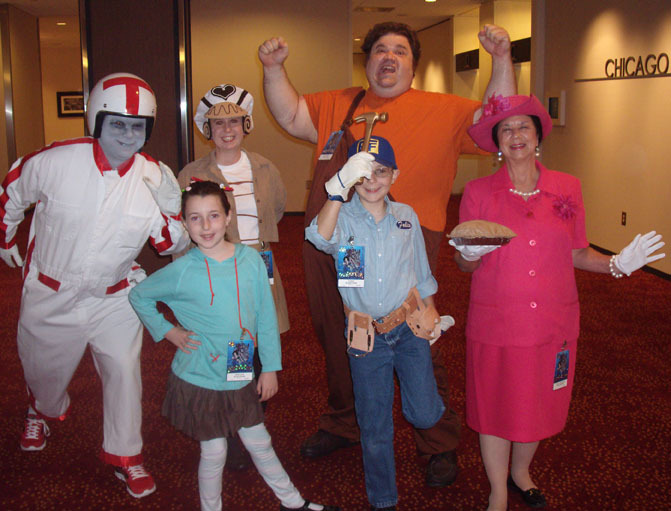 scifigrl47:  Best Family Cosplay.  BEST. It was a PLUSHIE PIE.  She made a plush