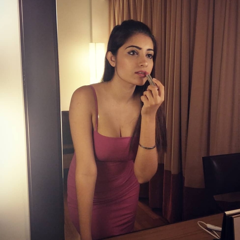 Hot Local Babes For Viewing & Sharing
