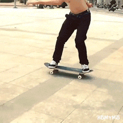 overcr00k:  kickpushwood:  motherphoga:  metalfacedvillain:  shredwardgnartard:  you fucking stop that.your foot didn’t touch the floor.how the actual fuck???  bs no foot comply? WHAT IN THE ACTUAL FUCK?!  Don’t understand  …..one foot bs 360???
