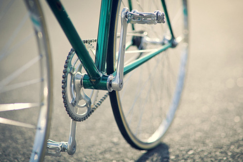 pyreariege:  FIXED GEAR GIRL TAIWAN: bike porn