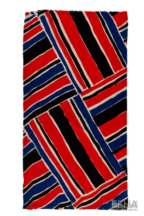 ‘Tissu simultané n° 204′, crepe de chine swatch, designed by Sonia Delaunay, manufacture Ferret, 192