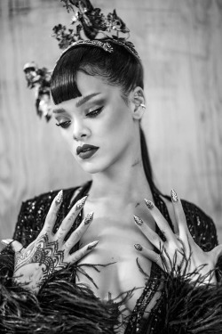 senyahearts:Rihanna for Harper’s Bazaar China, April 2015Photographed by: Chen Man 