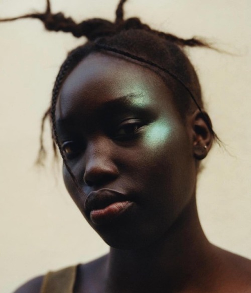 midnight-charm:   Aj Yel photographed by Lee Whittaker for Beauty Papers Stylist: Louise Ford Hair: 