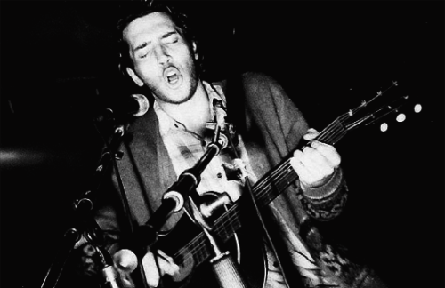etherealjohnfrusciante:  at the Viper Room.