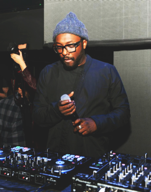 will.i.am performing at The Light Vegas {2/2} 