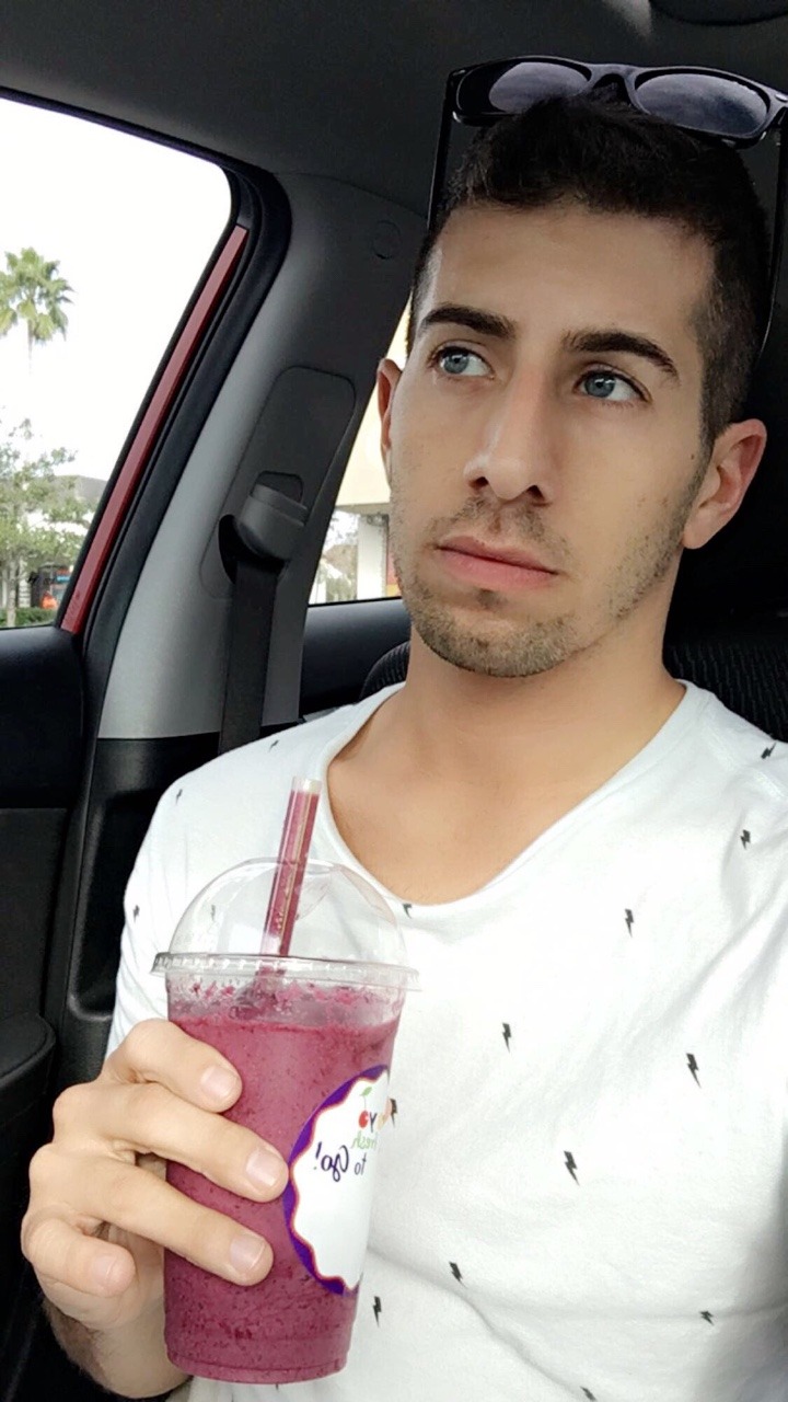 itsdeeeg:  When you catch yourself thinking about dick again.