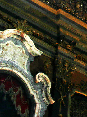 calanthesfeuillemort:  San Bernardino alle Ossa, Milan, Italy 