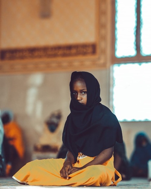 forafricans: Portraits taken in a mosque during Eid al-Fitr. Dakar, Senegal. ©Badara Preira