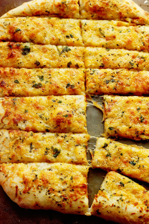 Porn Pics foodiebliss:  Homemade Garlic Cheese BreadsticksSource: