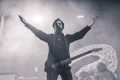 allthingsmary:Im loving these bunch of photos of Van Mccann, these are still from the SSE Wembley Ar