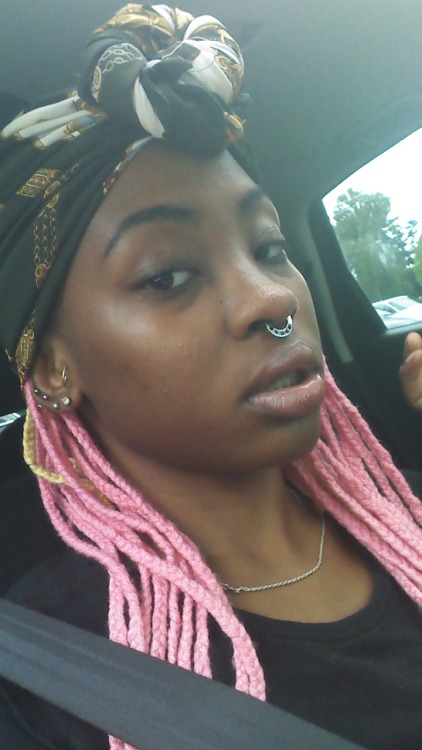 eatmeallnight:  eatmeallnight:  Today’s look  Kissy facesssss