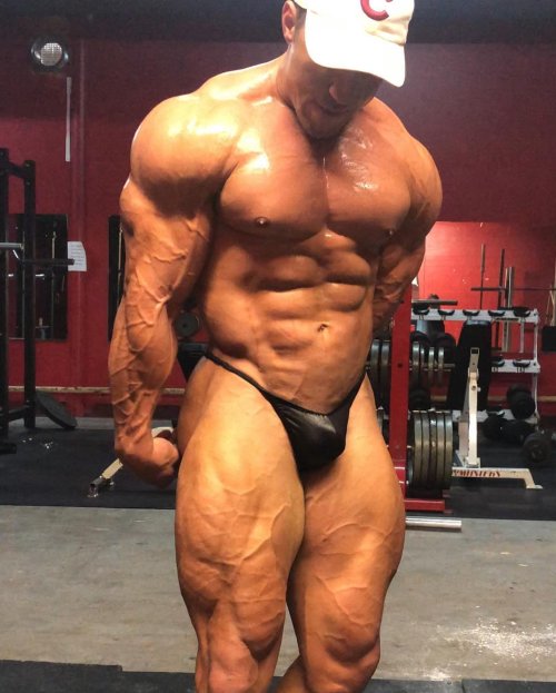 perfectmusclemen:the-swole-strip:the-swole-strip.tumblr.com/Please repost and follow: https: