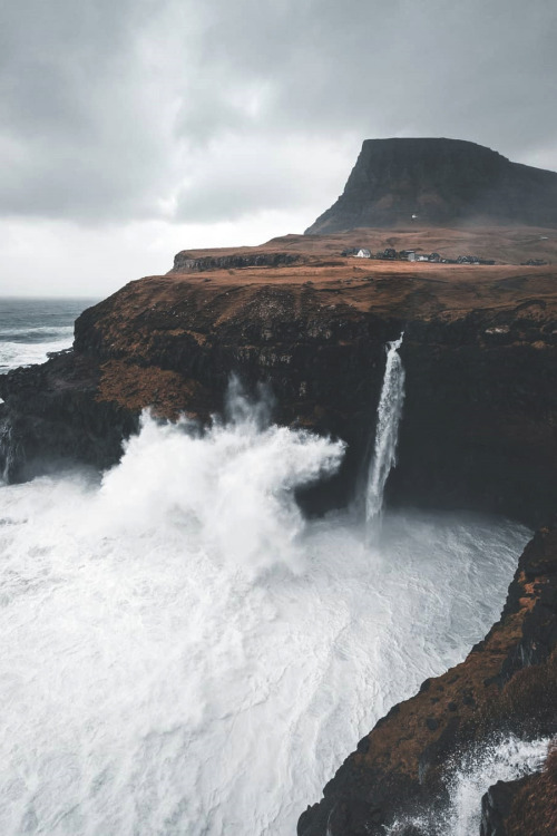 lsleofskye: A wild day on the faroes | aronsche