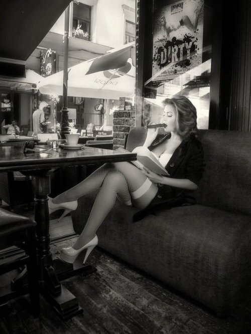 cigarking1956: marquis-de-la-rose-noire: Coffee Time Classy and Sexy