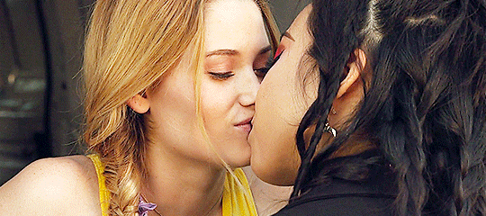 my-flourish-and-blotts:  Angelic sunshine rainbow gay alien and lovely bisexual princess